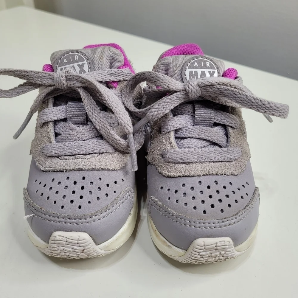 Nike Air Max Guile Grey and Pink Sneakers 917644-004 Size Girl's 5C
